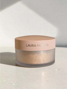 Laura Mercier Ultra Blur Translucent Loose Setting Powder - Translucent Honey